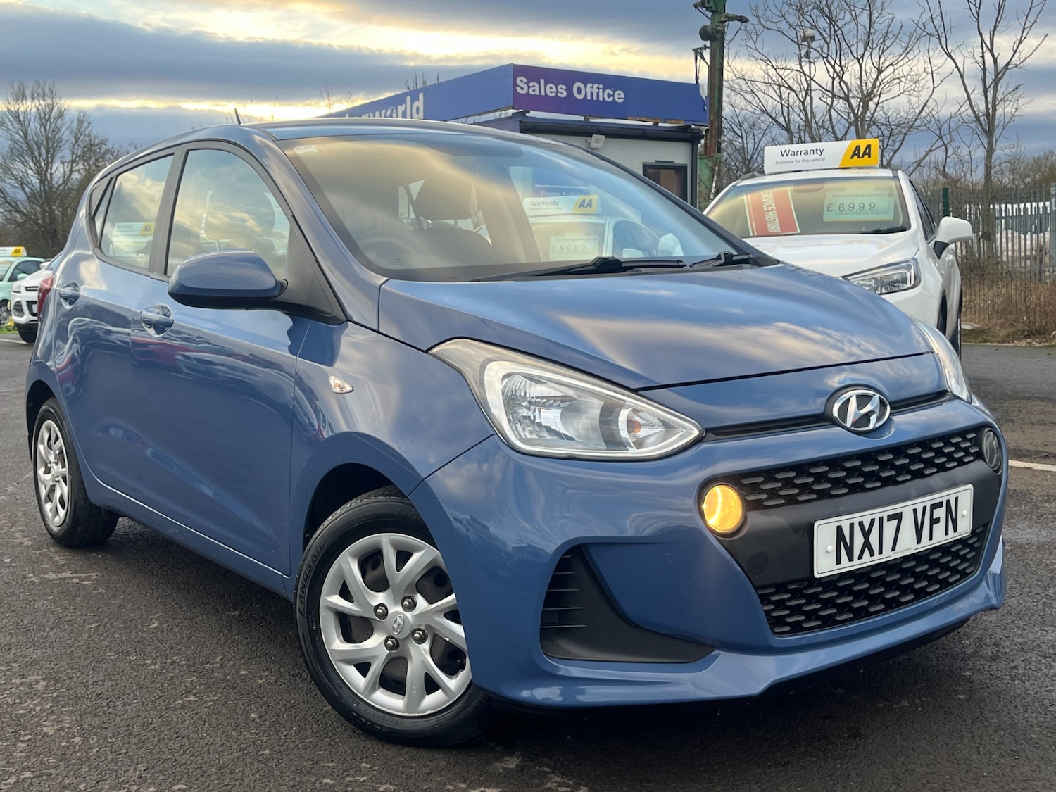Used Hyundai i10 2017 for sale - 77196779: Photo 3