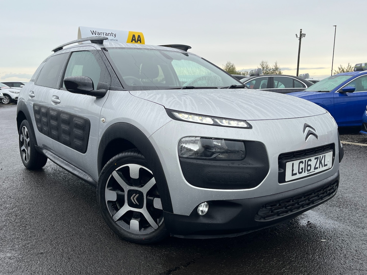 Used Citroen C4 Cactus 2016 for sale - 76157102: Photo 2