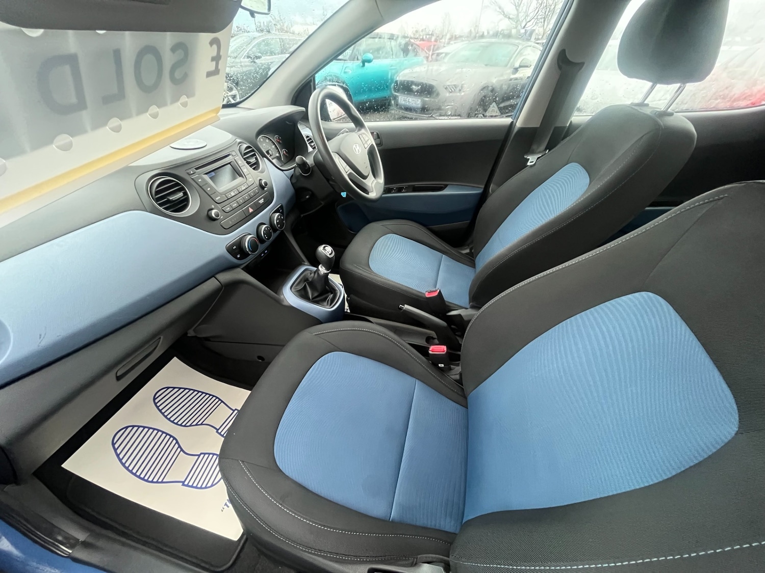 Used Hyundai i10 2015 for sale - 76882011: Photo 13