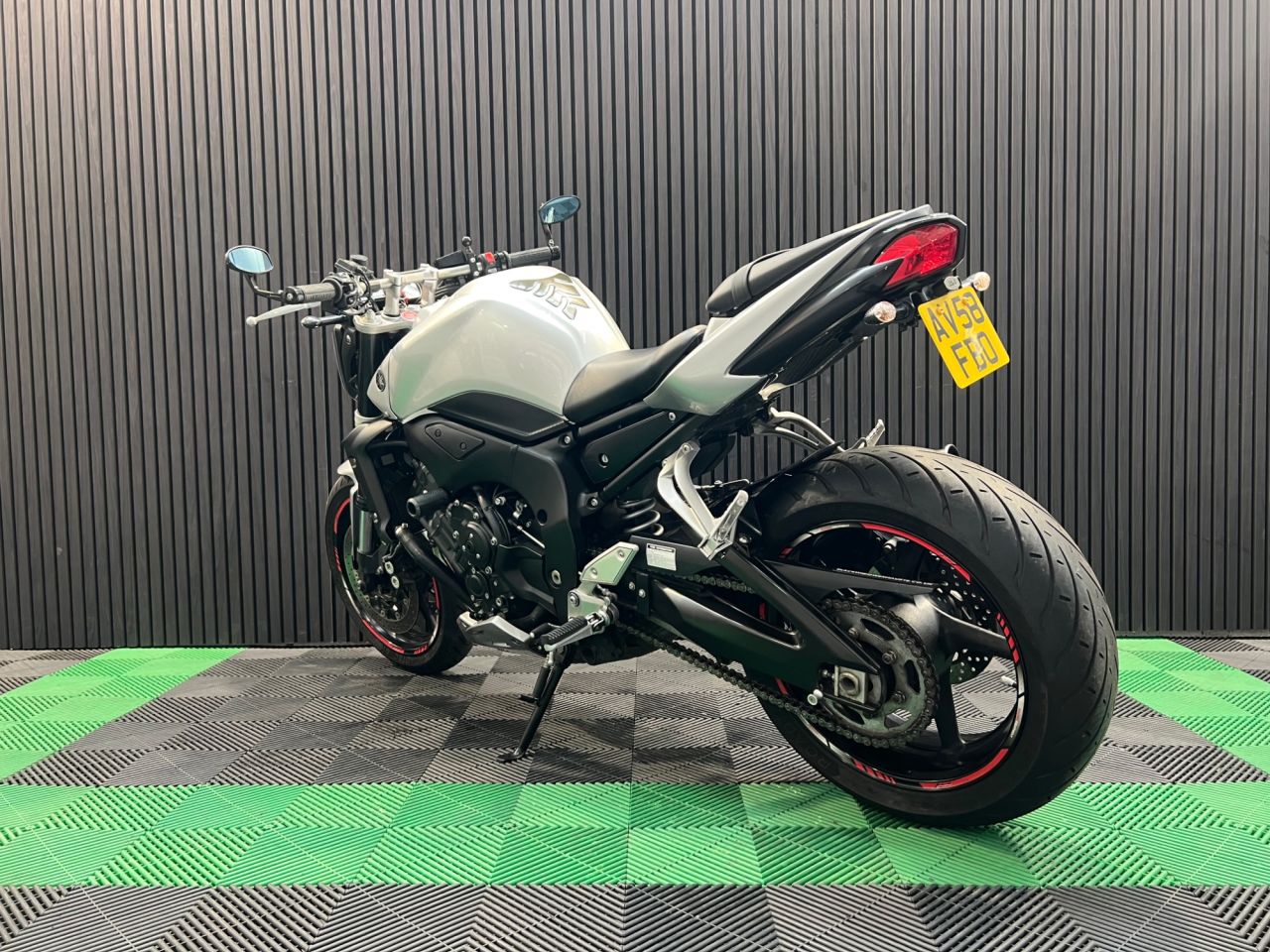 Used Yamaha FZ1 for sale - 78435798: Photo 10