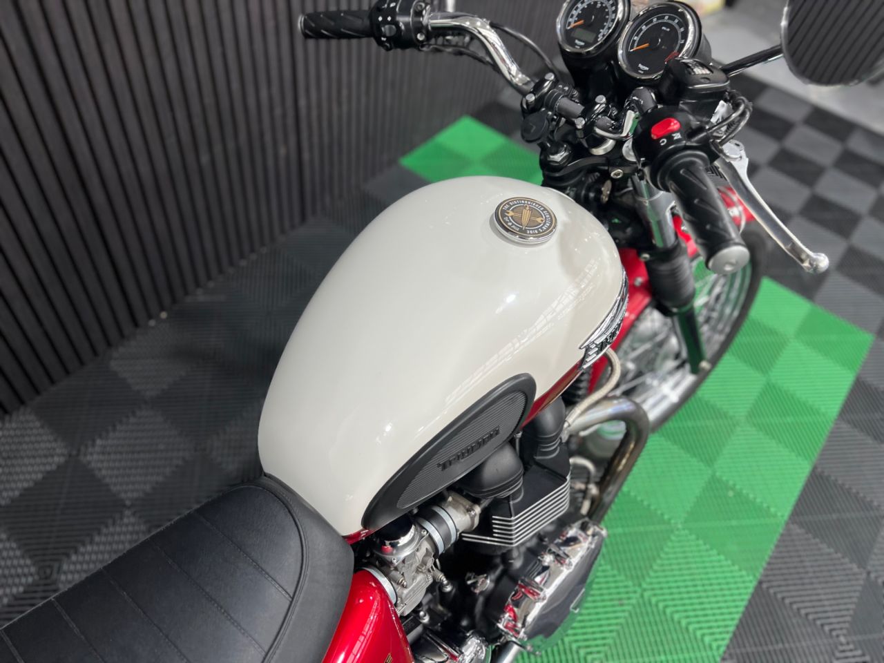 Used Triumph Bonneville T100 for sale - 78435696: Photo 16