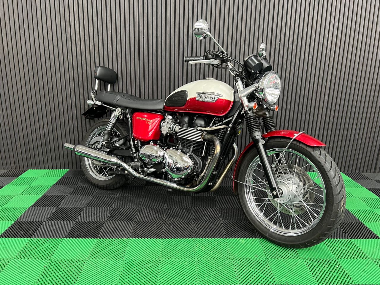 Used Triumph Bonneville T100 for sale - 78435696: Photo 6