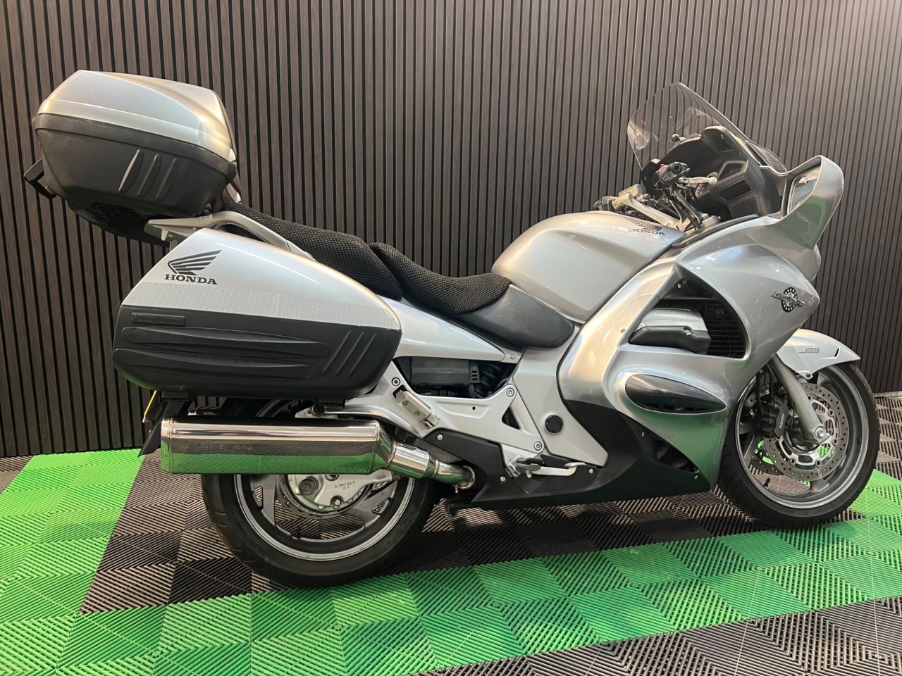 Used Honda ST1300 Pan European for sale - 78434992: Photo 4