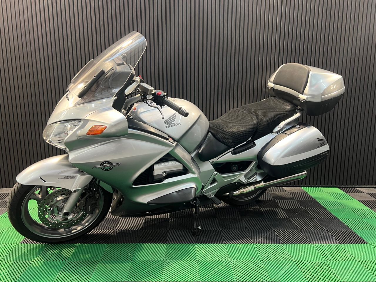 Used Honda ST1300 Pan European for sale - 78434992: Photo 9