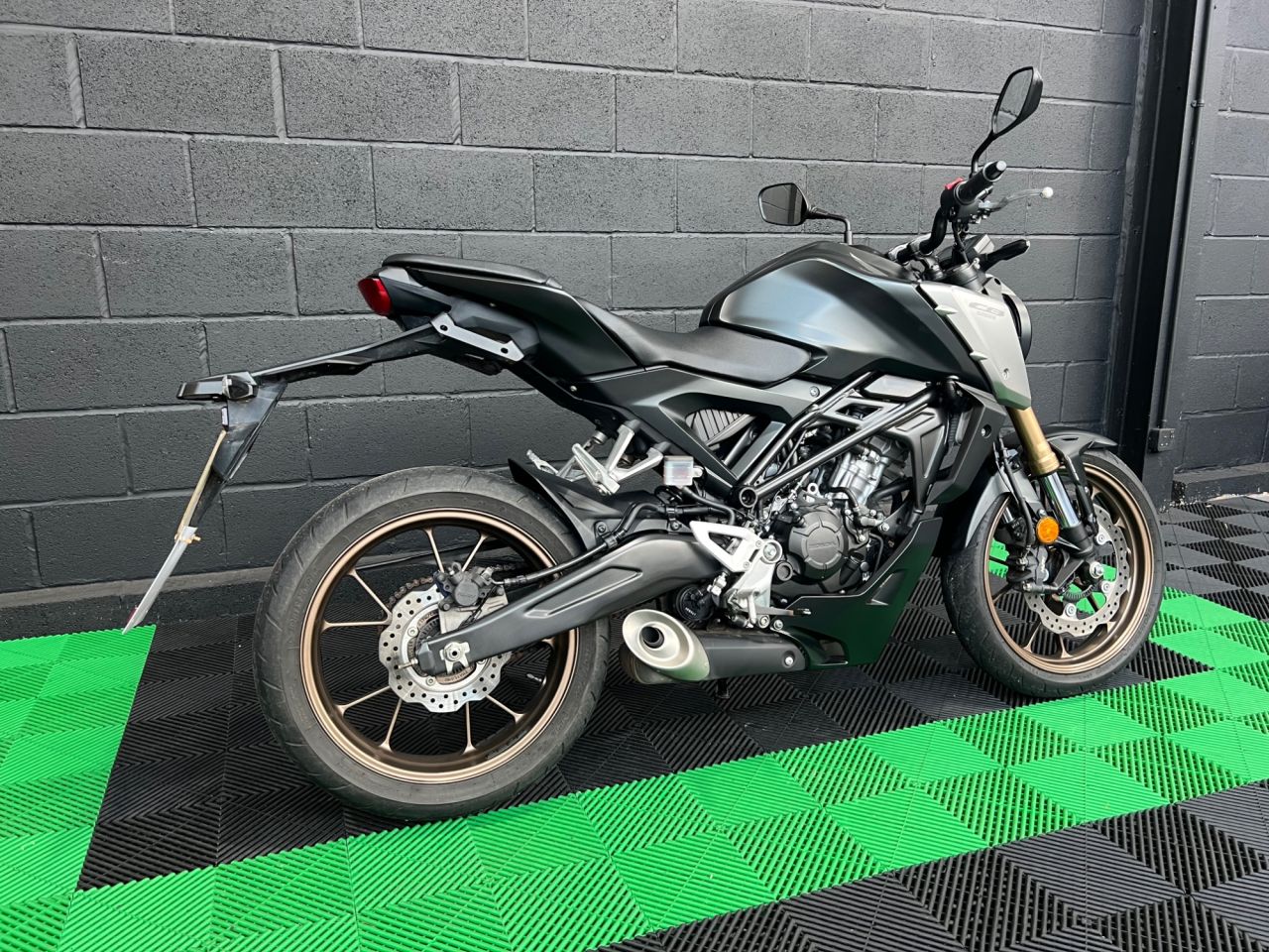 Used Honda CB125R for sale - 78435570: Photo 4