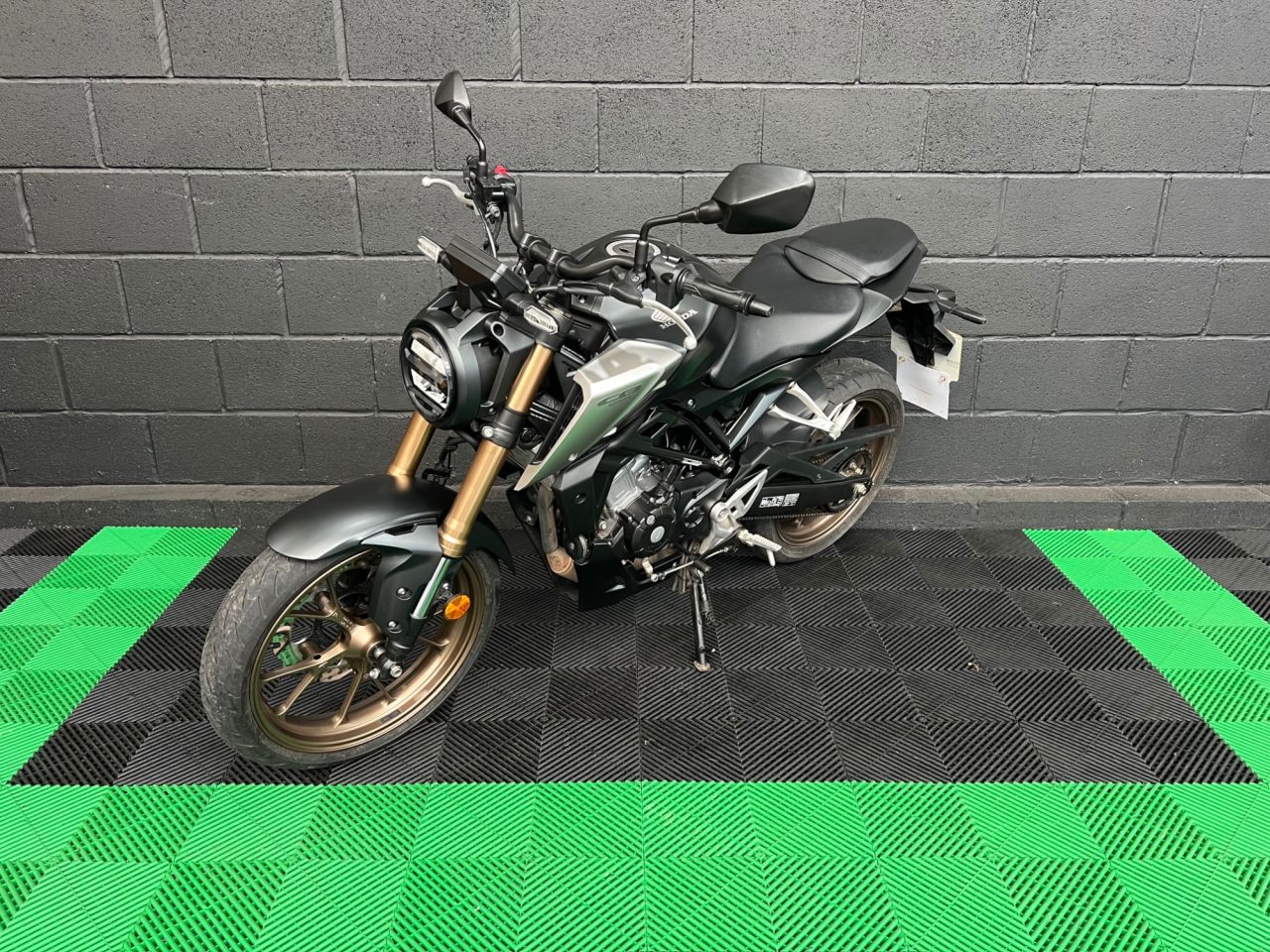 Used Honda CB125R for sale - 78435570: Photo 9
