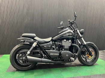 Used Triumph Thunderbird 1700 undefined for sale - bike-78640126: Photo