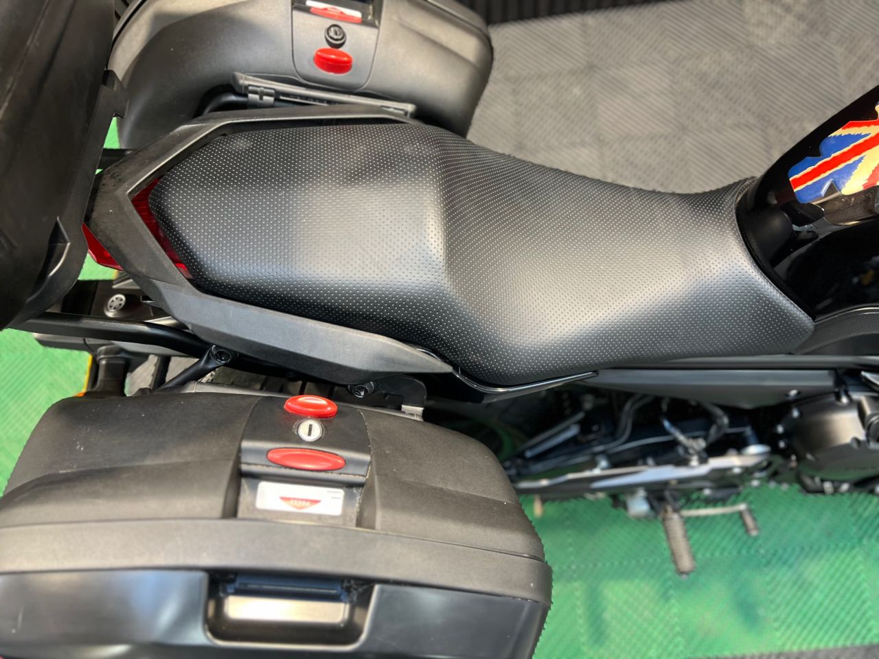 Used Yamaha XJ6 for sale - 78435610: Photo 15