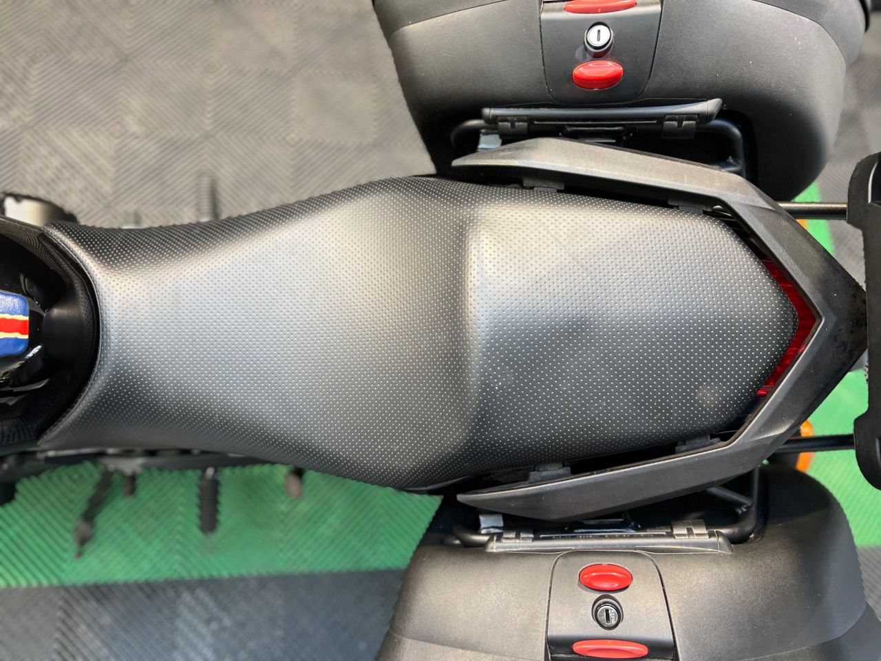 Used Yamaha XJ6 for sale - 78435610: Photo 21