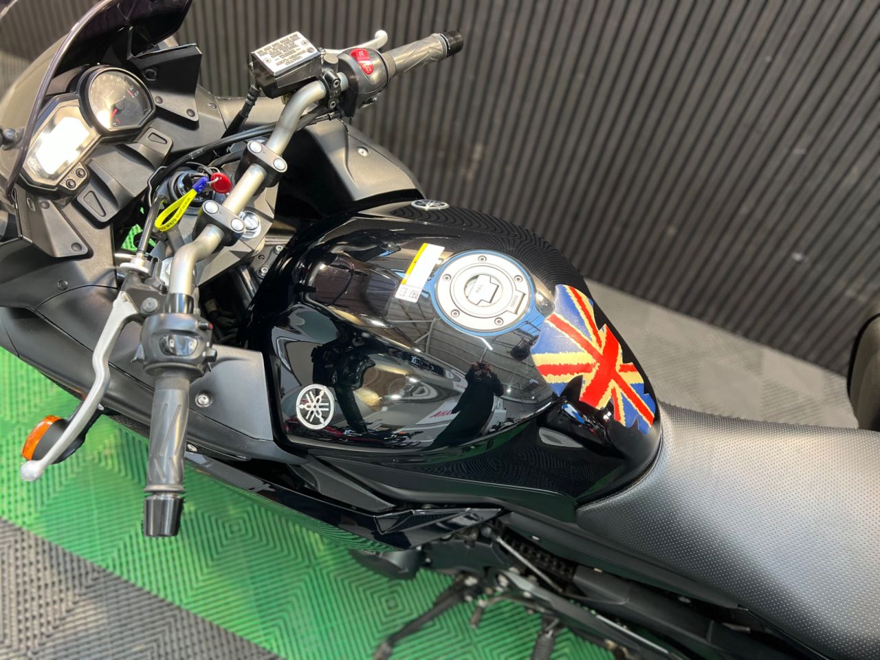 Used Yamaha XJ6 for sale - 78435610: Photo 22