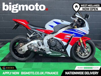 Used Honda CBR1000RR Fireblade undefined for sale - bike-78434499: Photo