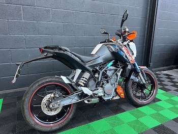 Used KTM 125 Duke undefined for sale - bike-78434627: Photo