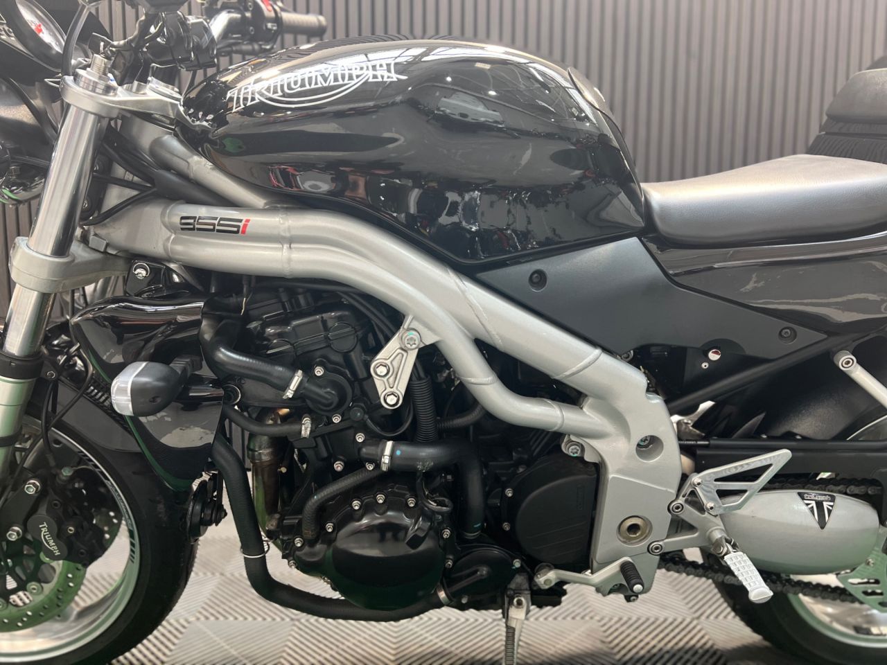Used Triumph Speed Triple 955 for sale - 78435388: Photo 19