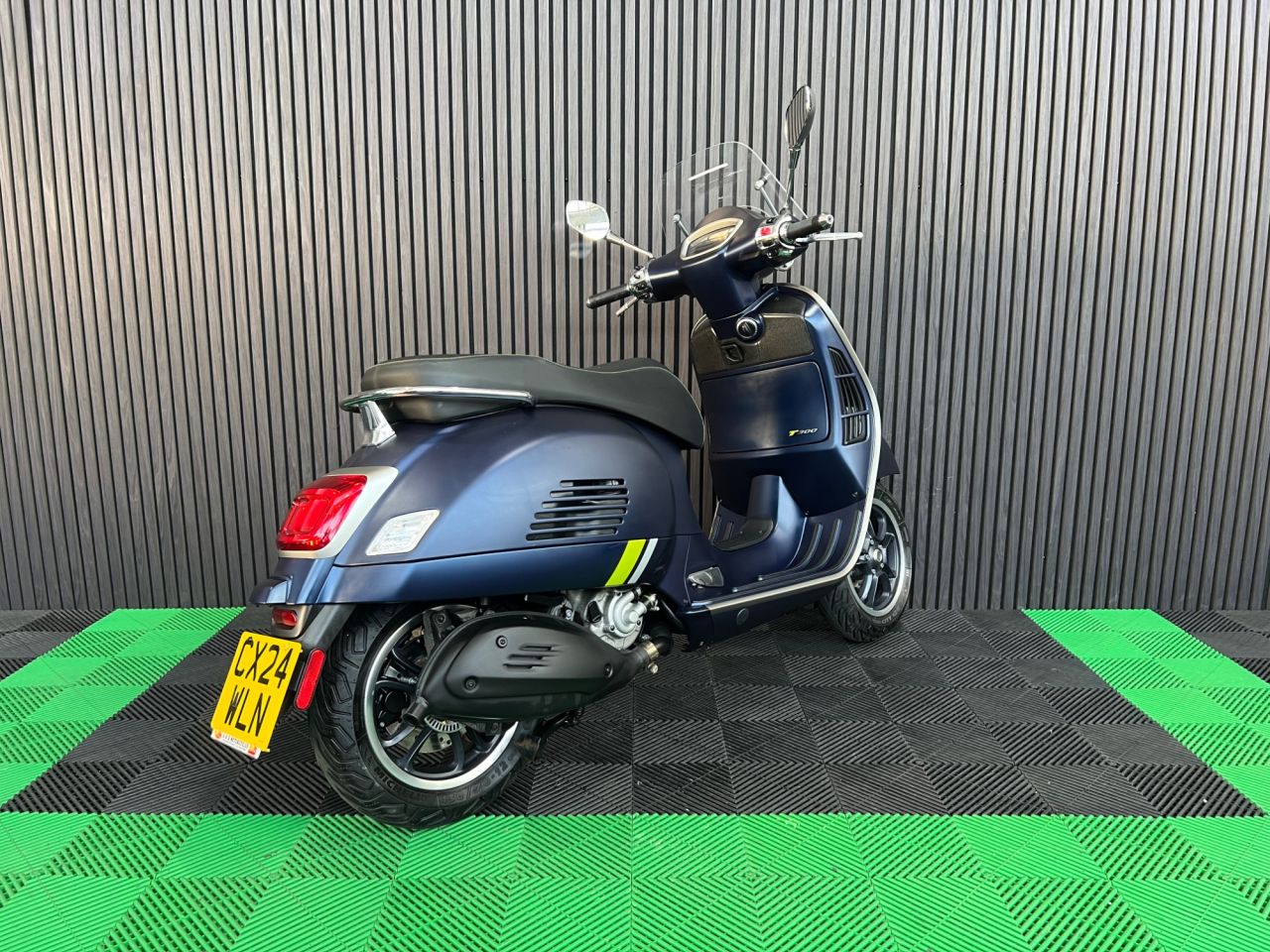 Used Piaggio Vespa GTS for sale - 78435303: Photo 11