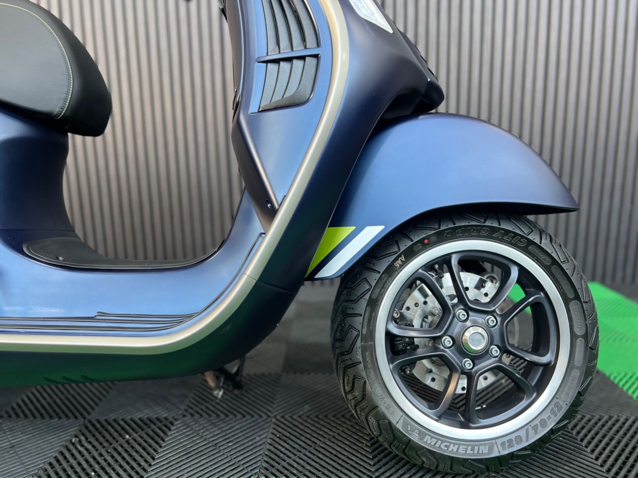 Used Piaggio Vespa GTS for sale - 78435303: Photo 14