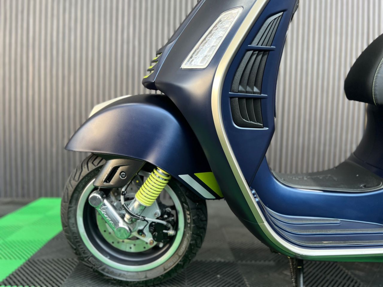 Used Piaggio Vespa GTS for sale - 78435303: Photo 18