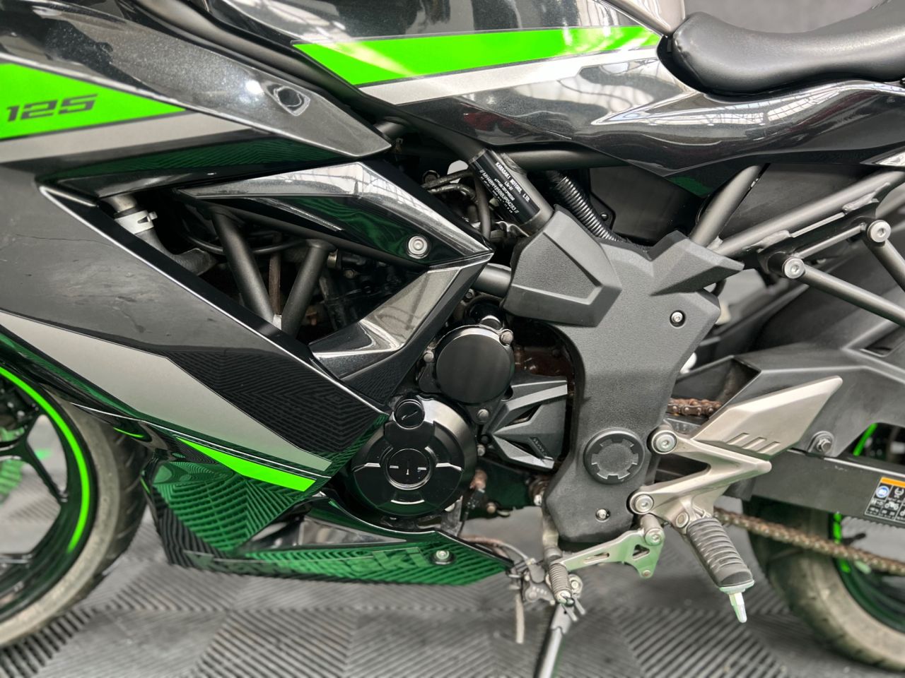 Used Kawasaki Ninja 125 for sale - 78435568: Photo 19