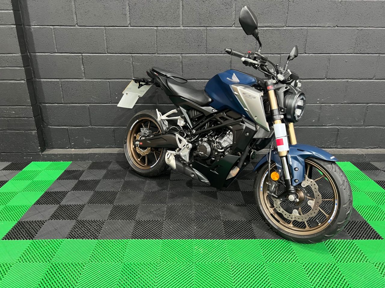 Used Honda CB125R for sale - 78435311: Photo 6