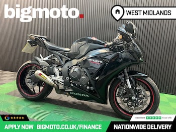 Used Honda CBR1000RR Fireblade undefined for sale - bike-79604731: Photo