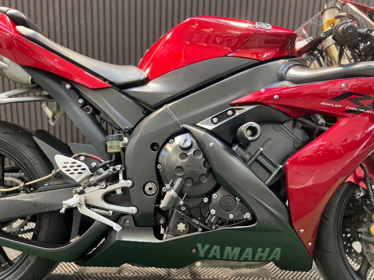 Used Yamaha R1 for sale - 78552453: Photo 13