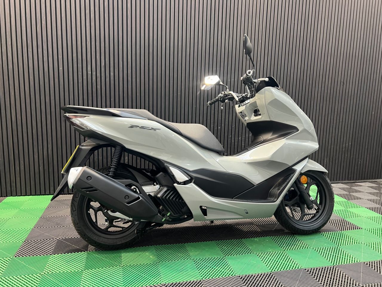 Used Honda PCX125 for sale - 78693582: Photo 4