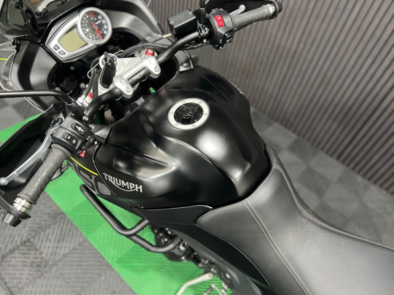 Used Triumph Tiger 1050 for sale - 78435757: Photo 22