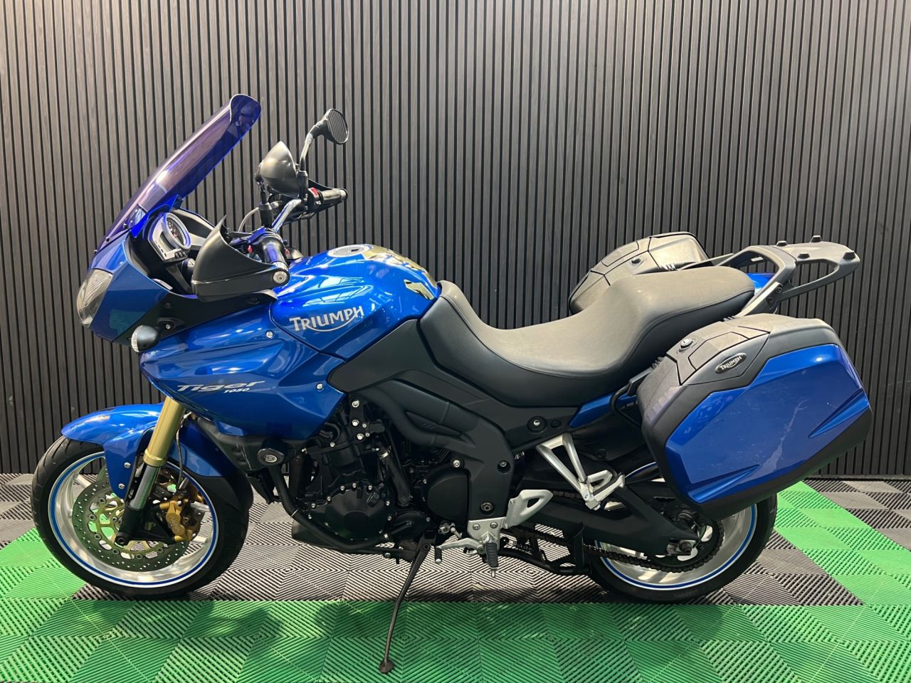 Used Triumph Tiger 1050 for sale - 78435564: Photo 7