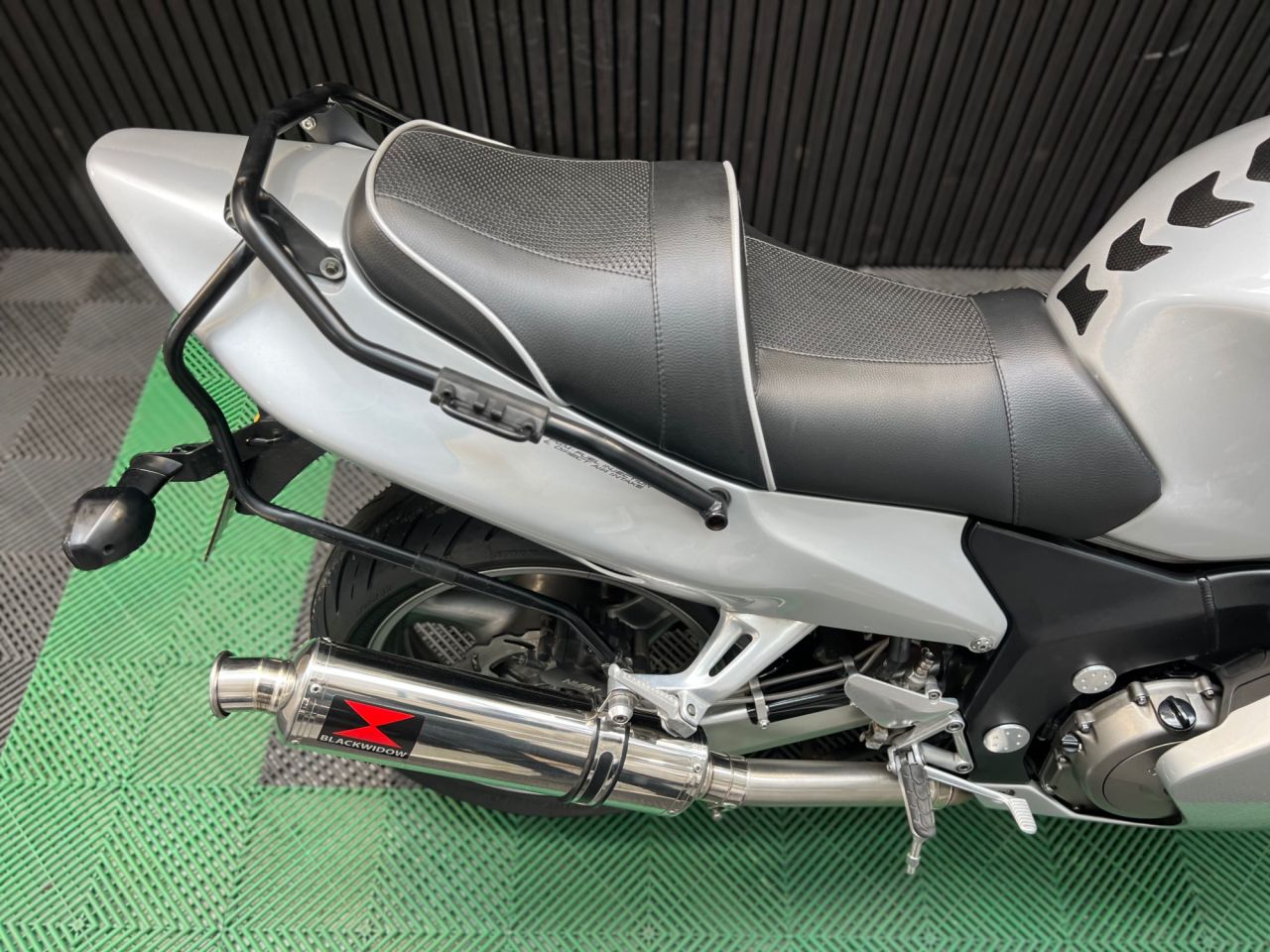 Used Honda CBR1100XX Super Blackbird for sale - 78552432: Photo 15