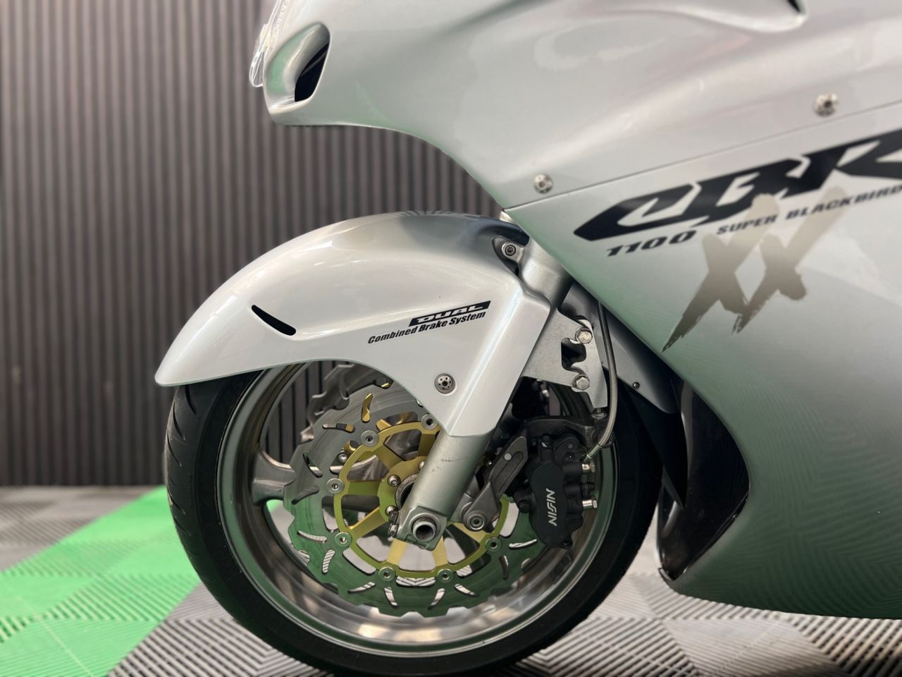 Used Honda CBR1100XX Super Blackbird for sale - 78552432: Photo 18