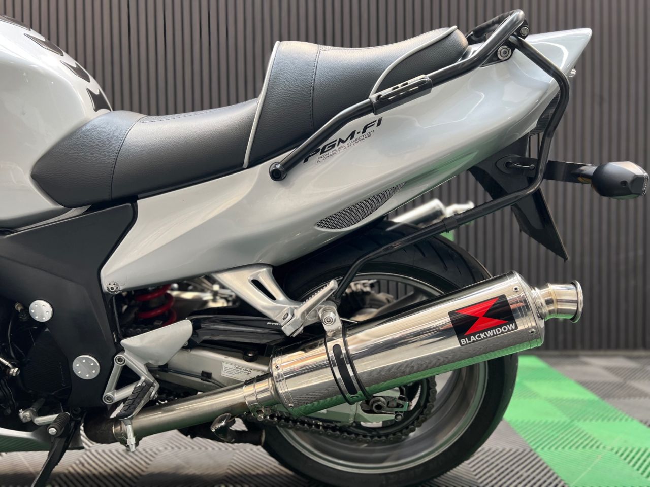 Used Honda CBR1100XX Super Blackbird for sale - 78552432: Photo 20