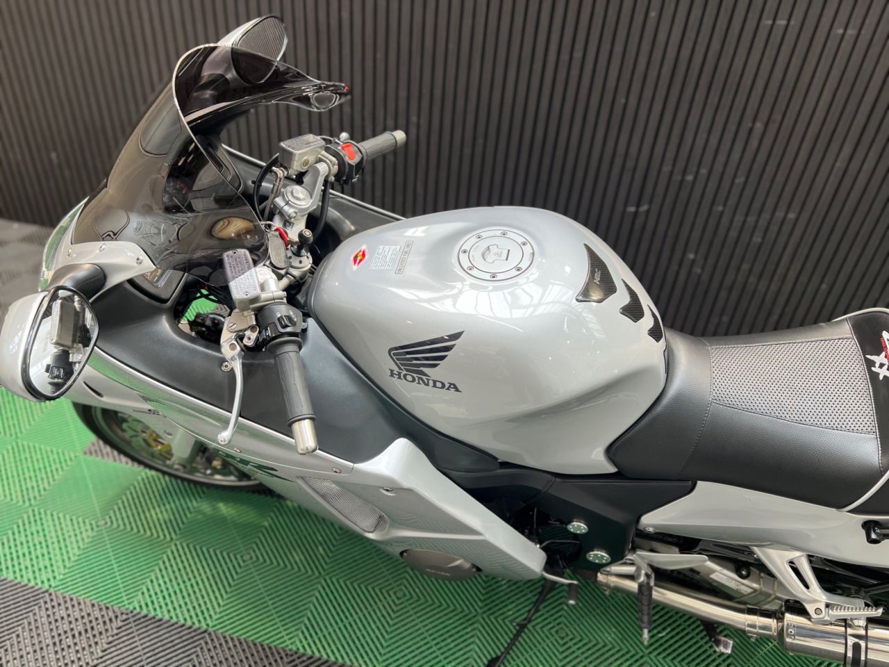Used Honda CBR1100XX Super Blackbird for sale - 78552432: Photo 22