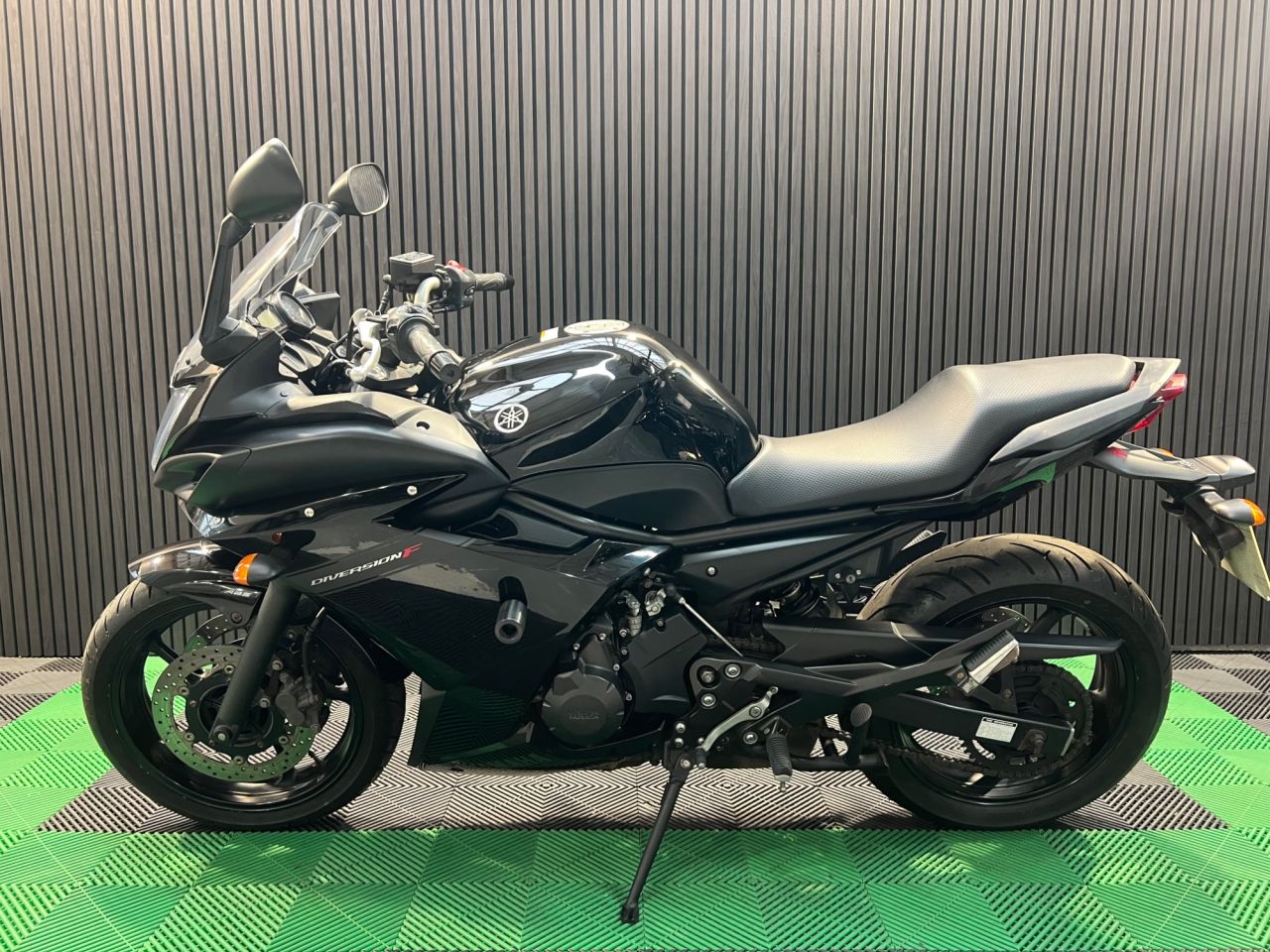 Used Yamaha XJ6 for sale - 78434628: Photo 7
