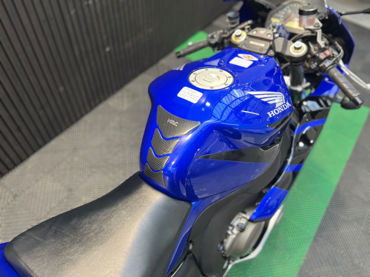 Used Honda CBR1000RR Fireblade for sale - 78435351: Photo 16
