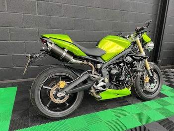 Used Triumph Street Triple 675 undefined for sale - bike-78435455: Photo