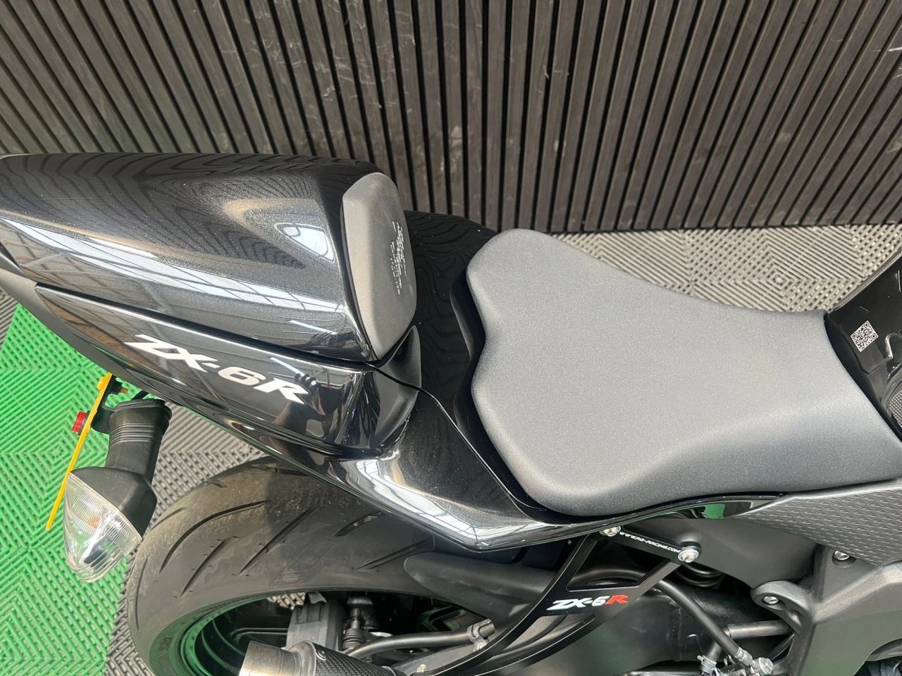 Used Kawasaki ZZR600 for sale - 78951501: Photo 14