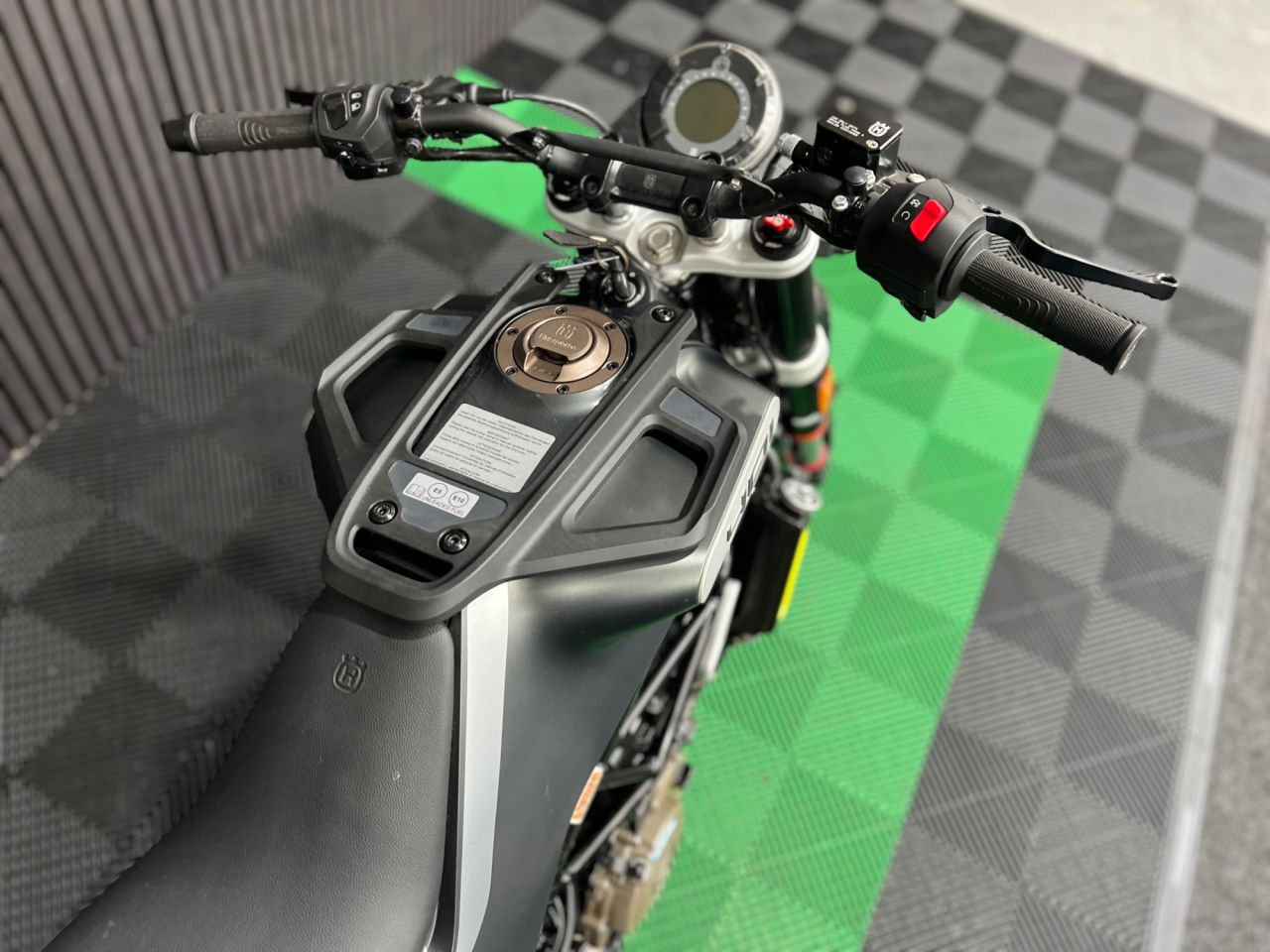 Used Husqvarna Svartpilen 401 for sale - 78435207: Photo 16