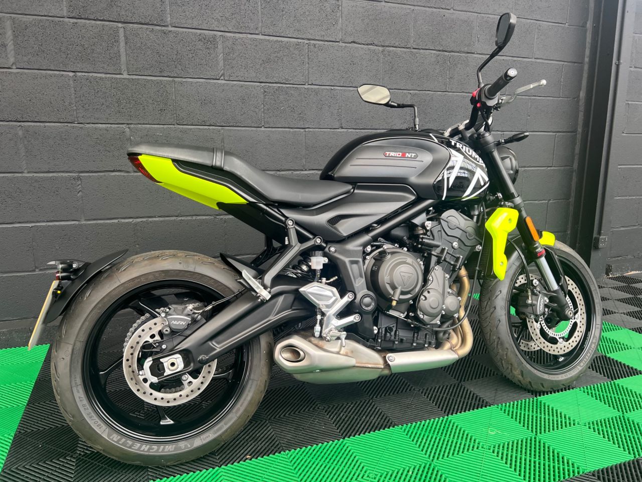 Used Triumph Trident for sale - 78434496: Photo 4