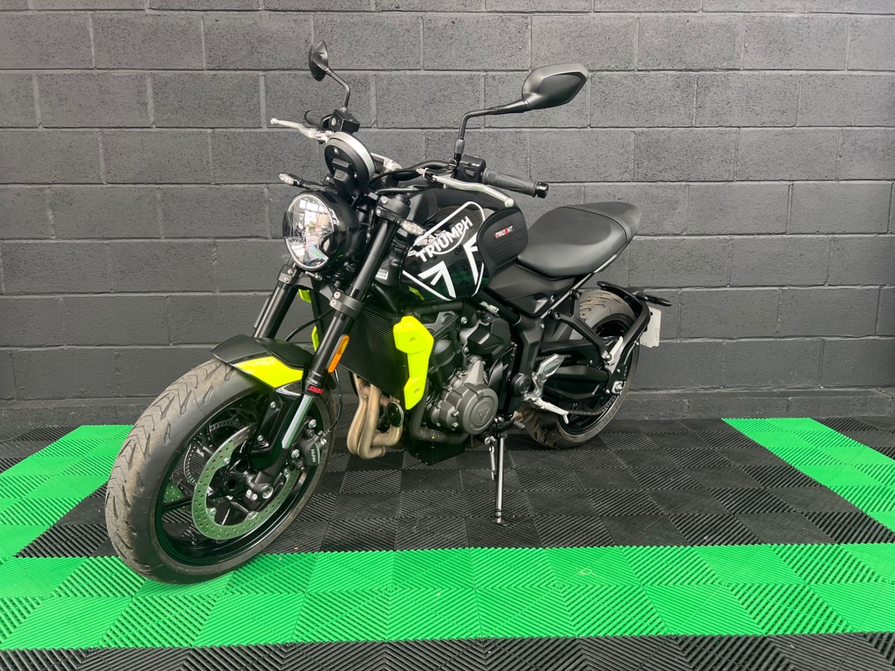 Used Triumph Trident for sale - 78434496: Photo 9
