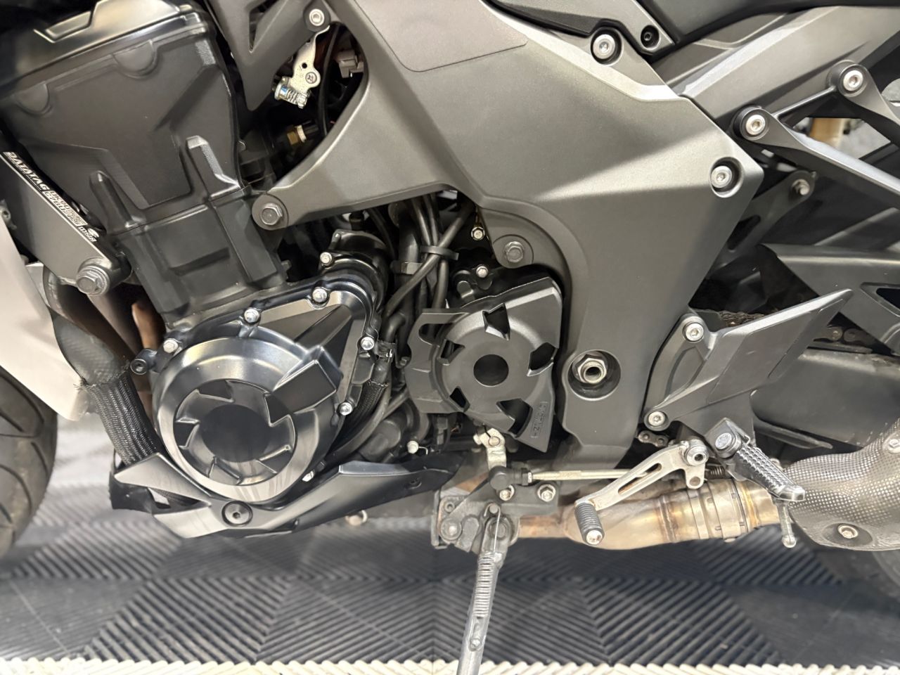 Used Kawasaki ZZR1100 for sale - 78434840: Photo 23