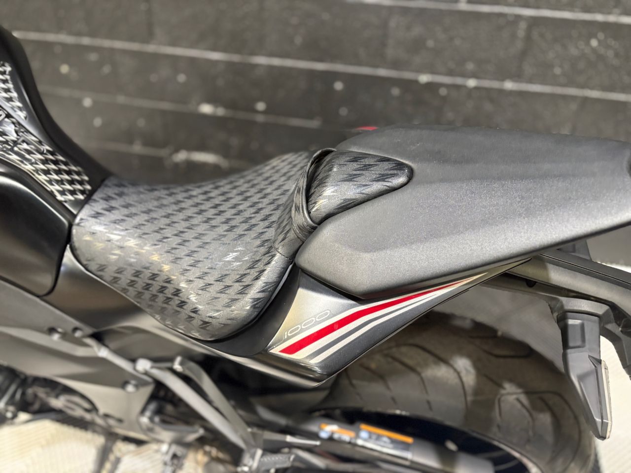 Used Kawasaki ZZR1100 for sale - 78434840: Photo 25