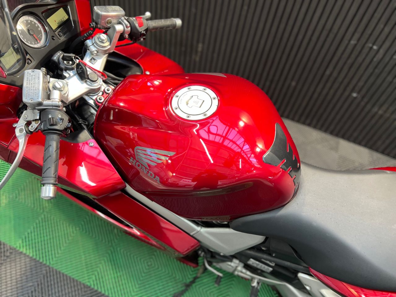 Used Honda VFR800F for sale - 78434743: Photo 22