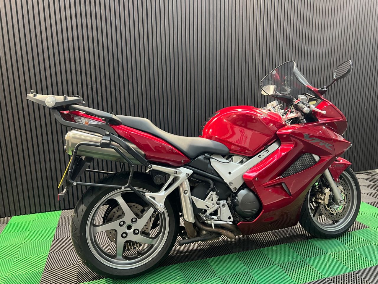 Used Honda VFR800F for sale - 78434743: Photo 4