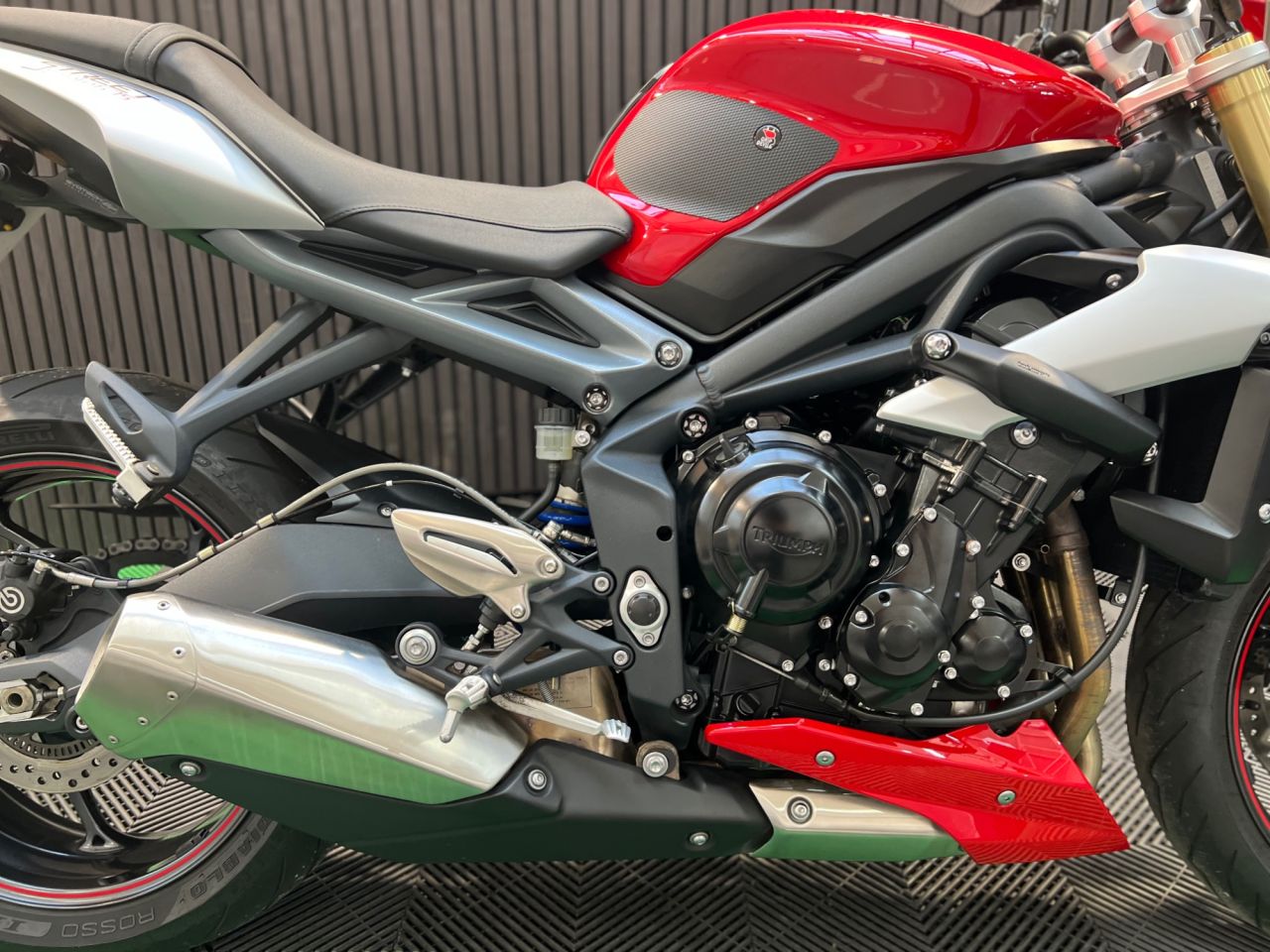 Used Triumph Street Triple 675 for sale - 78435196: Photo 13