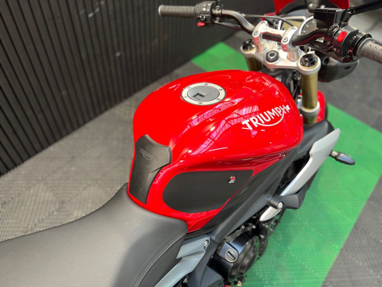 Used Triumph Street Triple 675 for sale - 78435196: Photo 16