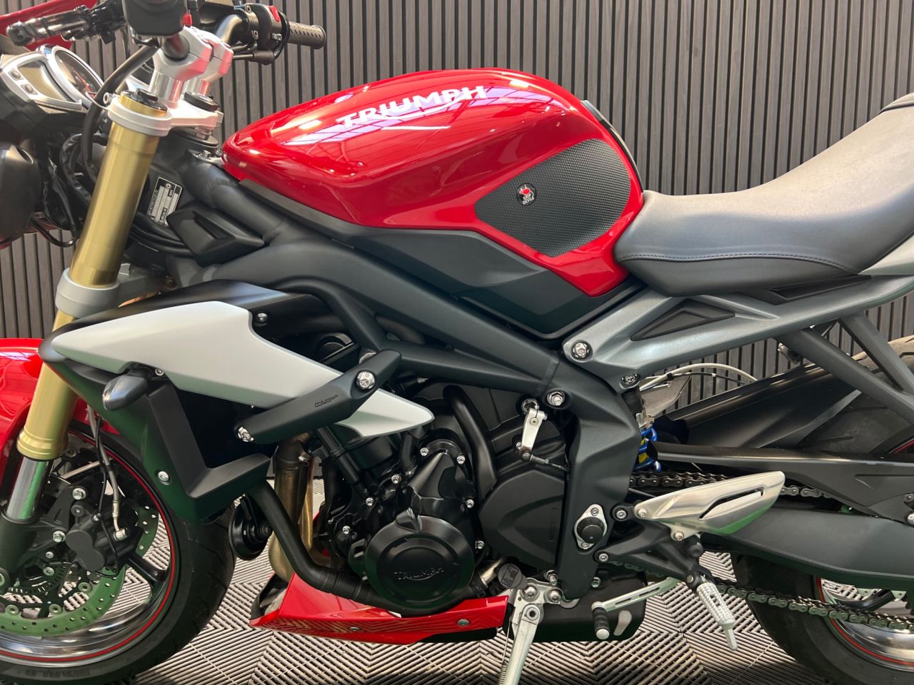Used Triumph Street Triple 675 for sale - 78435196: Photo 19