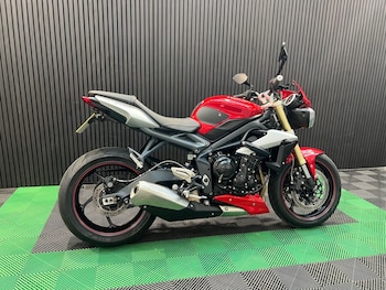 Used Triumph Street Triple 675 undefined for sale - bike-78435196: Photo