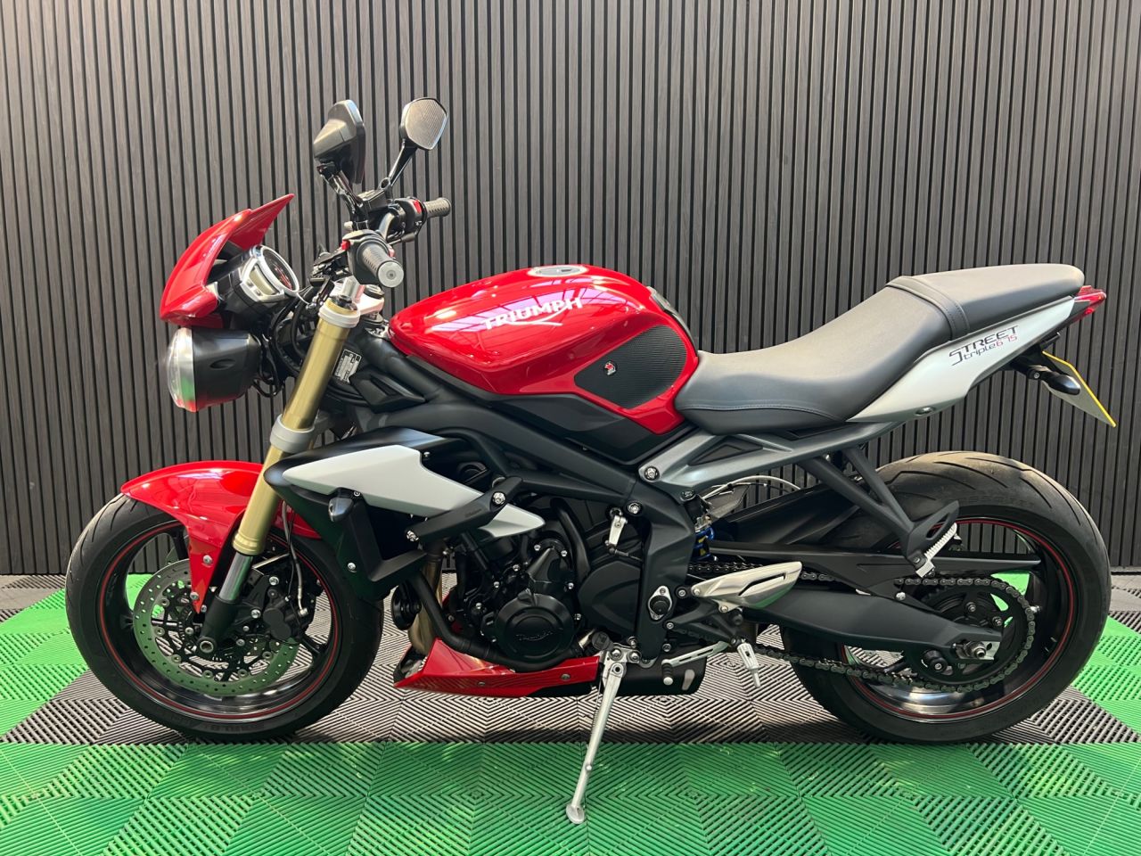 Used Triumph Street Triple 675 for sale - 78435196: Photo 7