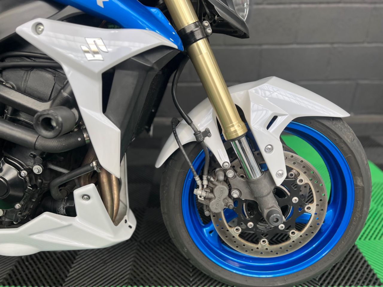 Used Suzuki GSR750 for sale - 78434712: Photo 14