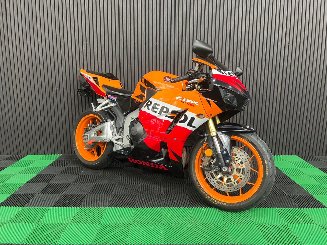 Used Honda CBR600RR for sale - 78435582: Photo 6