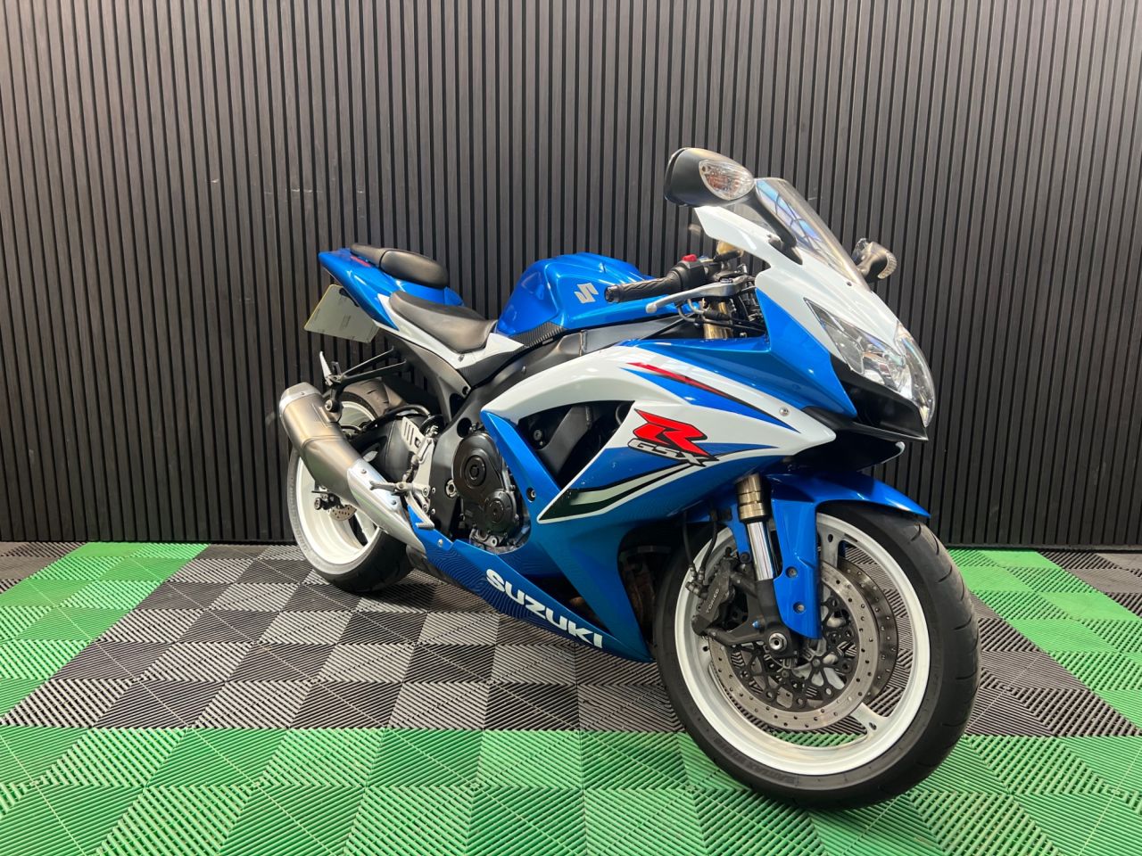 Used Suzuki GSXR600 for sale - 78434906: Photo 6